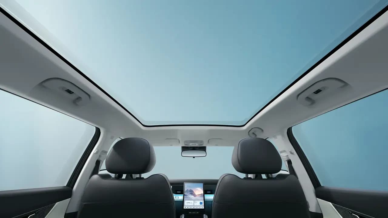 panoramic roof