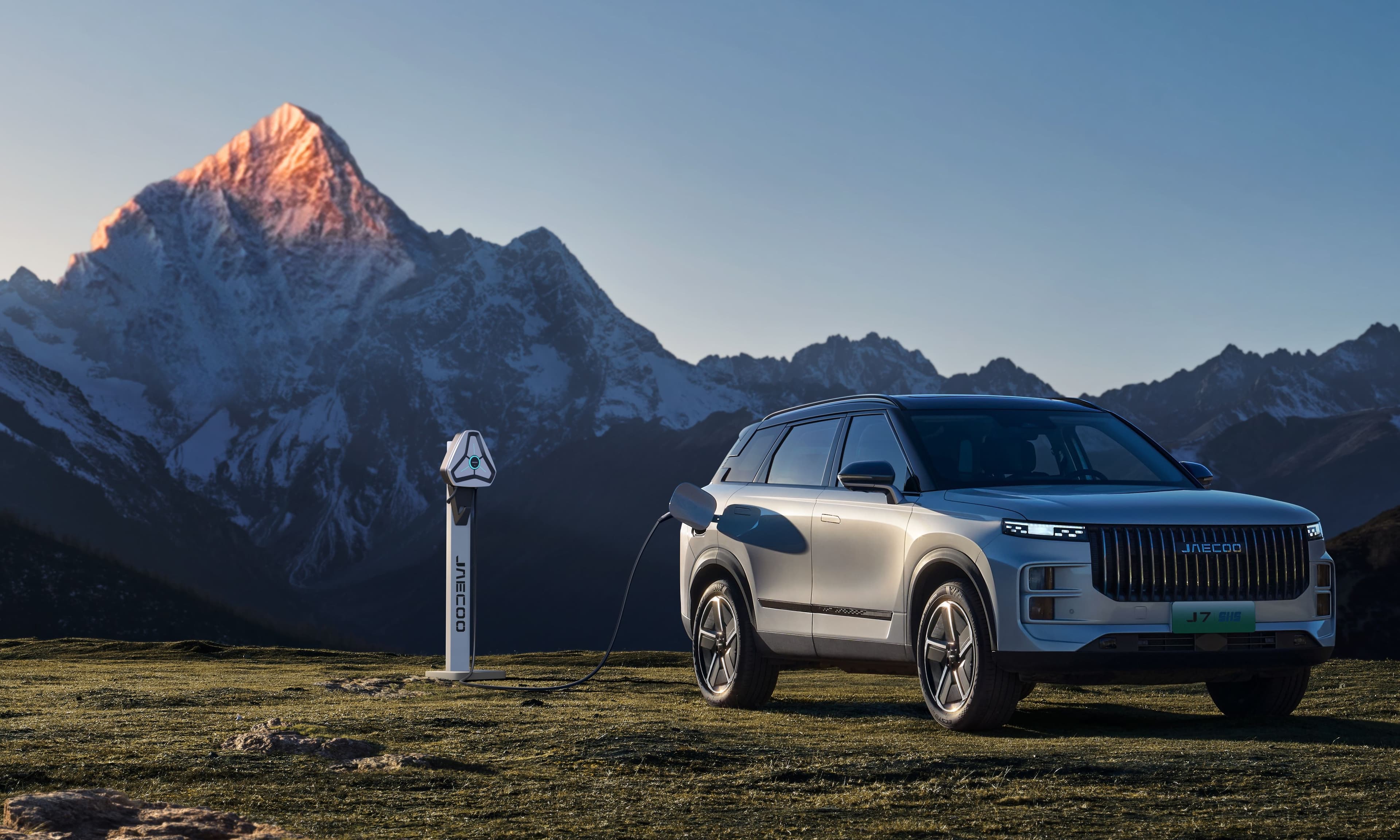 kendaraan plug-in hybrid